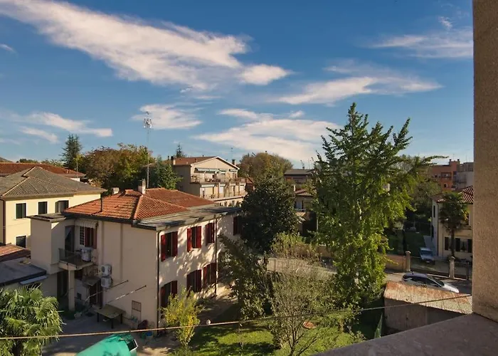 Venice Family House